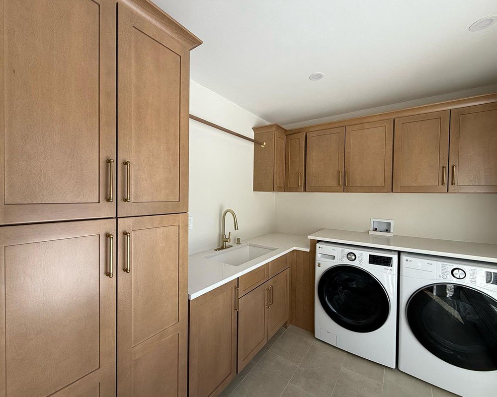 kitchen__0000_cortona_design_laundry_room